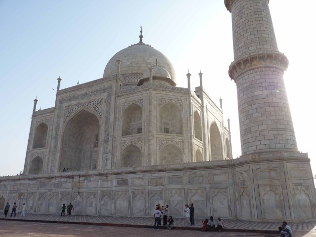 Taj and sunrays