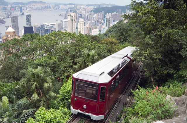 45a8ebb9f4729ba512d2a6b3a2afdb7d-peak-tram