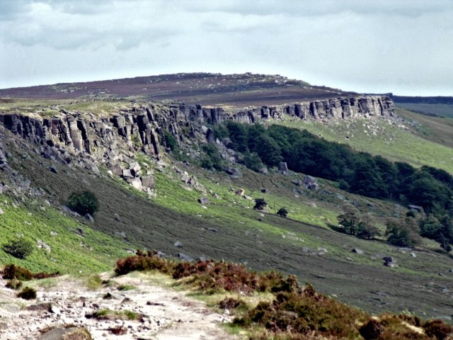 Looking South along the impressive Stanage Edge.