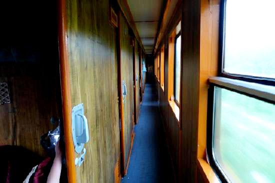The functional corridors of the train