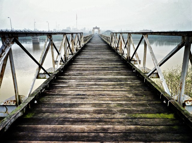 Walking across The Hien Luong Bridge into North Vietnam