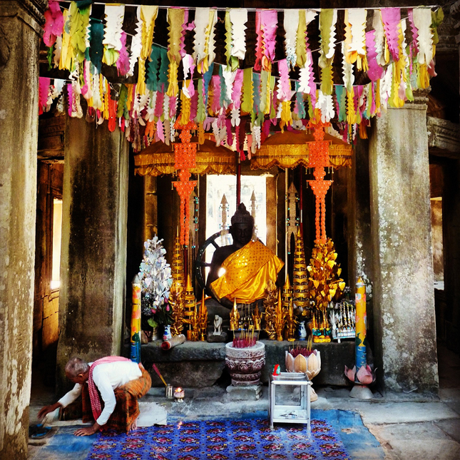Buddhist deity worship - Angkor Wat